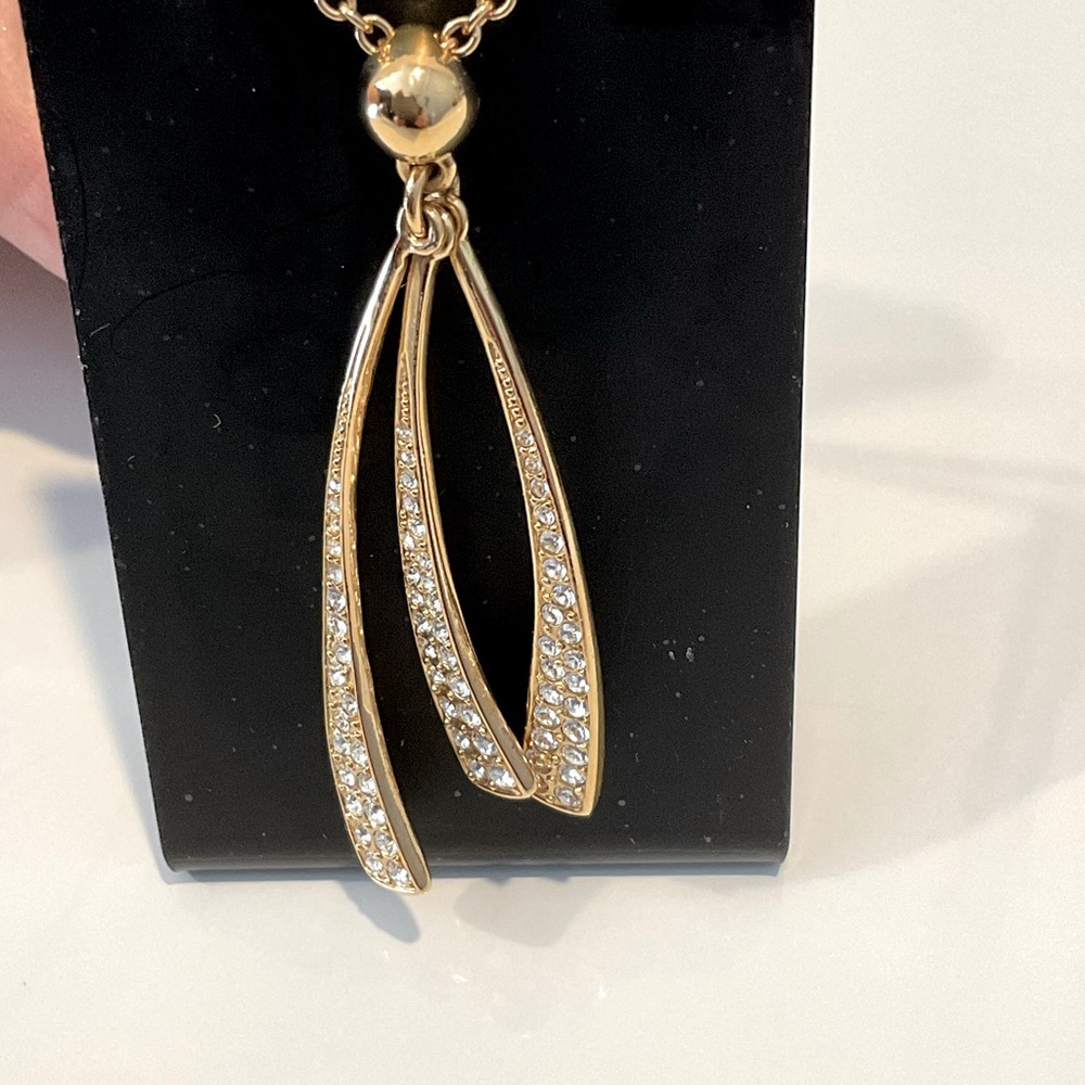 Gold Tone Crystal Pendant Necklace